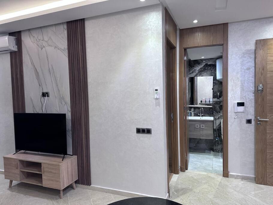 Modern Aprt In The Heart Of Casablanca